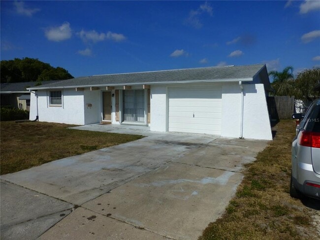 6815 Alta Vista St in Port Richey, FL - Building Photo - Building Photo