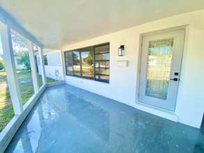 2201 NE 5th Ave in Boca Raton, FL - Building Photo - Building Photo