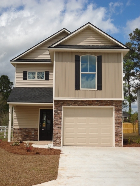 4650 Sara Rd in Valdosta, GA - Building Photo