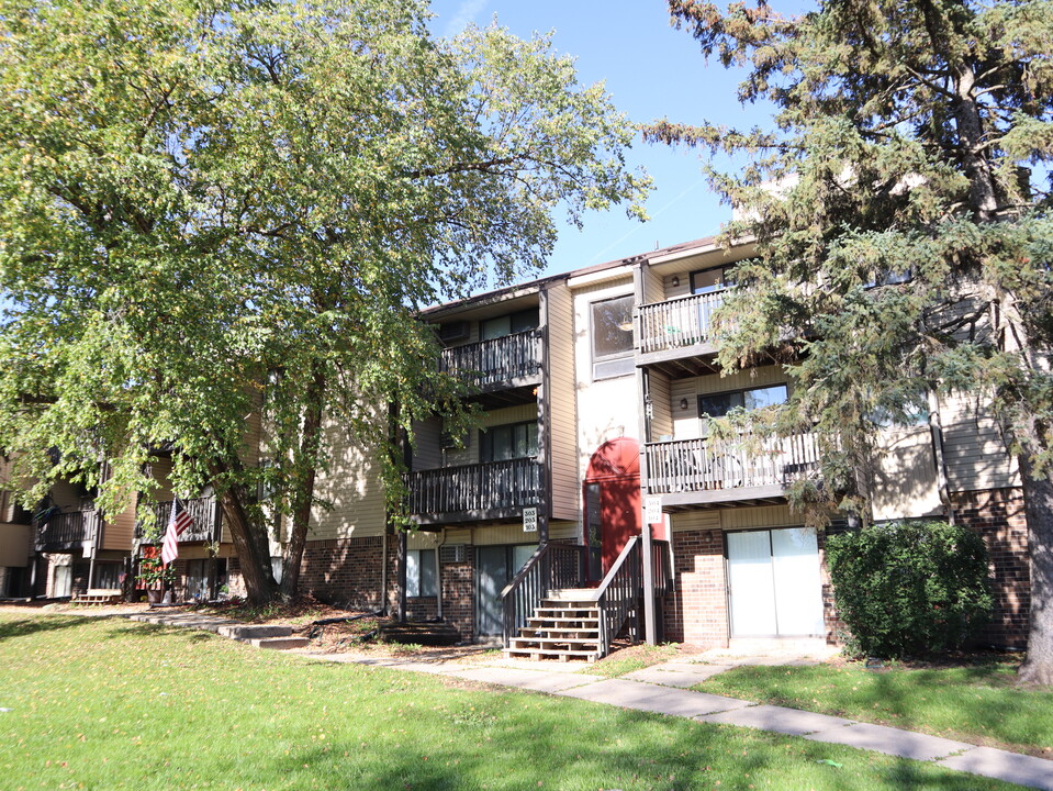 Windemere Apartments in Lansing, MI - Foto de edificio