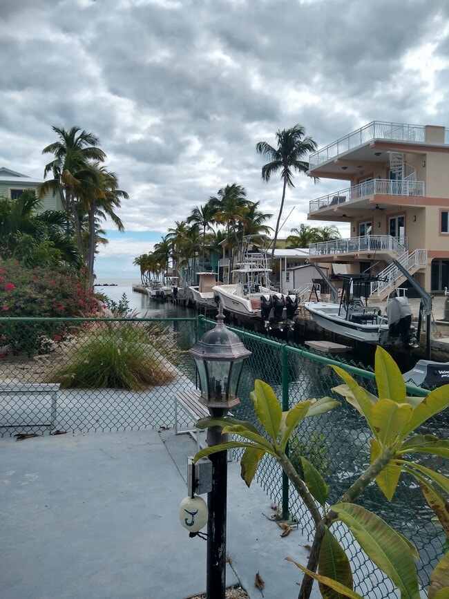 216 Humpty Dumpty Dr in Key Largo, FL - Building Photo - Building Photo