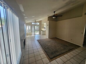 39698 Del Val Dr in Murrieta, CA - Building Photo - Building Photo