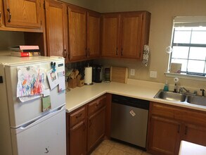 3409 S Carolina Dr in Sherman, TX - Building Photo - Building Photo