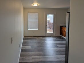 154-166 SW Clay St in Dallas, OR - Building Photo - Building Photo