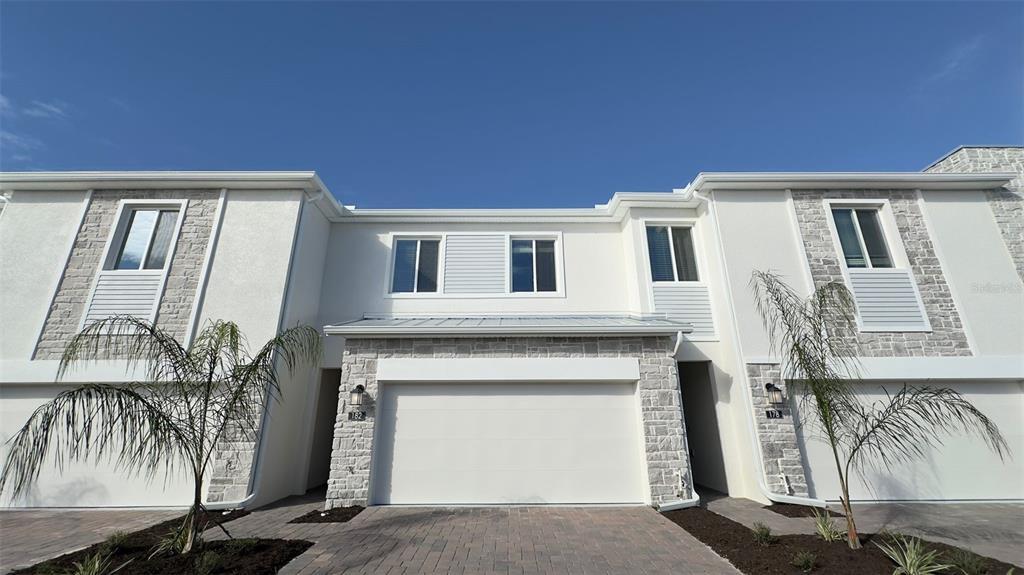 182 Nine Iron Dr in Davenport, FL - Building Photo