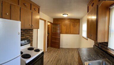 1510 W Lotus St in Wichita, KS - Building Photo - Building Photo