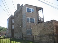 4876 W Armitage Ave in Chicago, IL - Building Photo - Building Photo