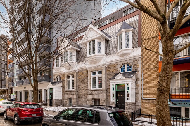 3480 Hutchison Rue in Montréal, QC - Building Photo - Building Photo