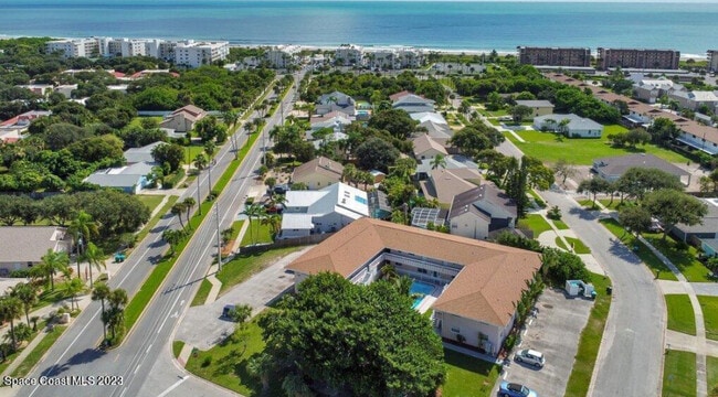 299 E Central Blvd, Unit Condo #1 in Cape Canaveral, FL - Building Photo - Building Photo
