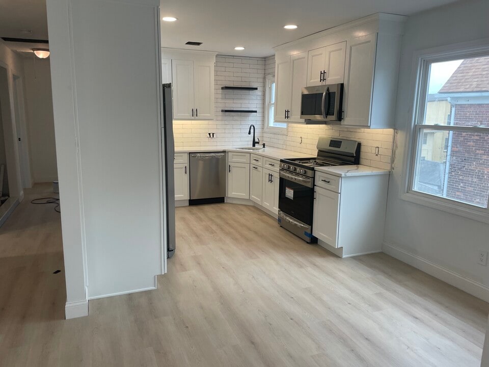 122 Harrison Ave, Unit #2 in Garfield, NJ - Foto de edificio