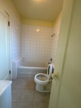 916 Sinex Ave in Pacific Grove, CA - Building Photo - Building Photo