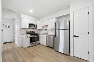 4908 West Gate Blvd in Austin, TX - Building Photo