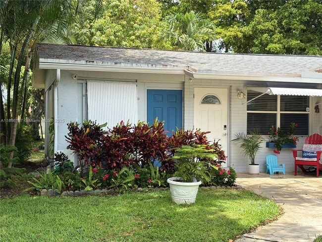 3123 SW Natura Ave in Deerfield Beach, FL - Building Photo - Building Photo