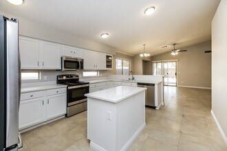 1233 S Colonial Dr in Gilbert, AZ - Building Photo - Building Photo