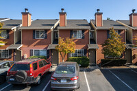 Lexington Court Apartments in Everett, WA - Foto de edificio - Building Photo