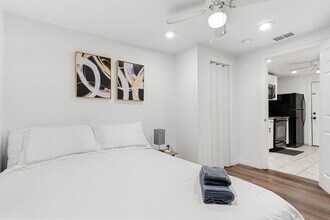 4805 N 37th St, Unit SI ID1359640P in Tampa, FL - Building Photo - Building Photo