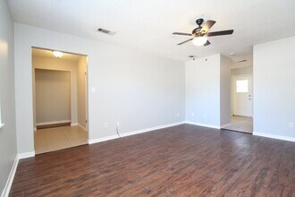 7642 Sandy Creek Ct in Pensacola, FL - Building Photo - Building Photo