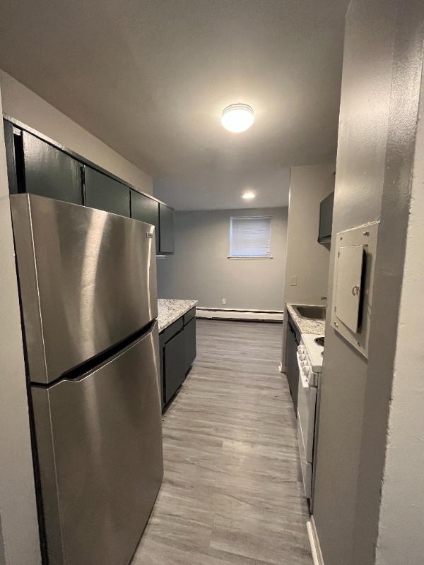 30 Gillett St, Unit 1A in Hartford, CT - Building Photo - Building Photo