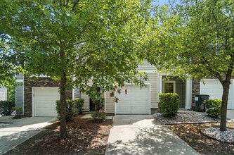 4020 Queensbridge Rd in Charlotte, NC - Building Photo - Building Photo