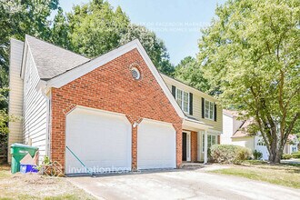 2640 Woodside Dr in Duluth, GA - Building Photo - Building Photo