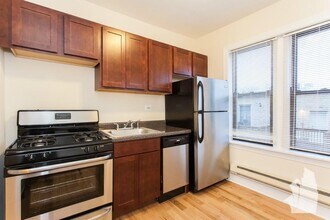 2844 N Orchard St, Unit 2844-39 in Chicago, IL - Building Photo - Building Photo