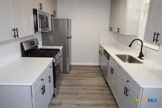 906 S 23rd St in Copperas Cove, TX - Foto de edificio - Building Photo