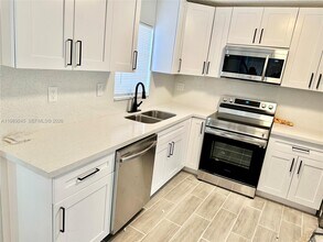 2600 NE 8th Ave in Pompano Beach, FL - Building Photo - Building Photo