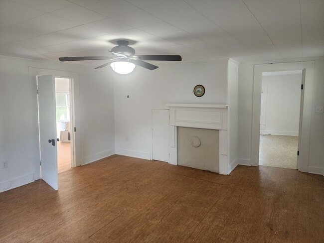 322 Oscar Hill Rd in Dobson, NC - Building Photo - Building Photo