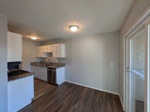 10732 E Exposition Ave in Aurora, CO - Building Photo - Building Photo
