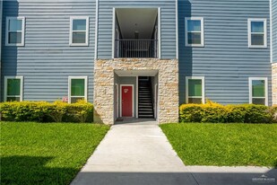 521 N Cynthia St in McAllen, TX - Building Photo
