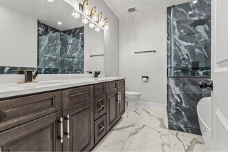 4827 S St Lawrence Ave, Unit 2 in Chicago, IL - Foto de edificio - Building Photo