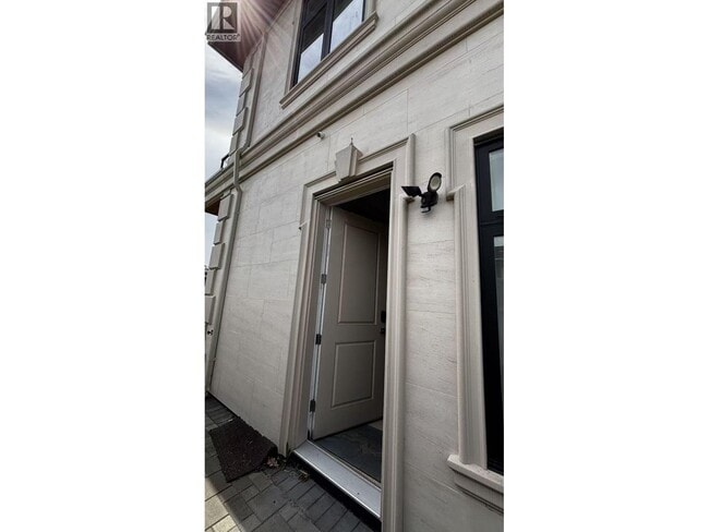 13268 Blundell Rd in Richmond, BC - Building Photo - Building Photo