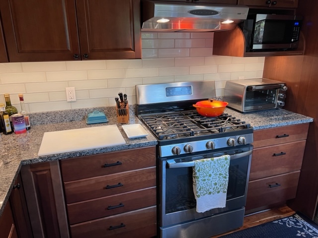 7514 3rd Ave NW, Unit 2 Bedroom 1 Bath MIL in Seattle, WA - Foto de edificio - Building Photo