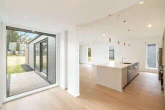 1185 Harmony Ct in Grafton, WI - Building Photo - Building Photo