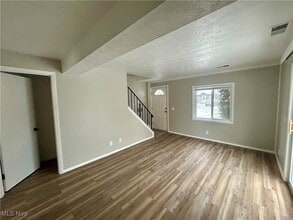 4169 Vira Rd in Stow, OH - Building Photo - Building Photo