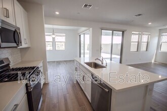 21326 W Roanoke Ave in Buckeye, AZ - Building Photo - Building Photo