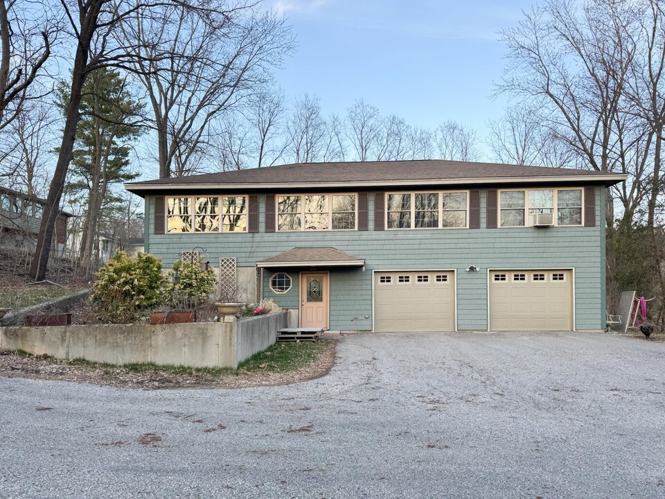 89 Kennard Rd in Manchester, NH - Foto de edificio