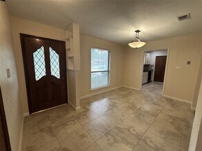 1012 Mockingbird Dr in Manchaca, TX - Building Photo - Building Photo
