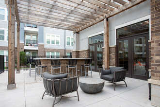 Thrive at University City in Charlotte, NC - Building Photo - Building Photo