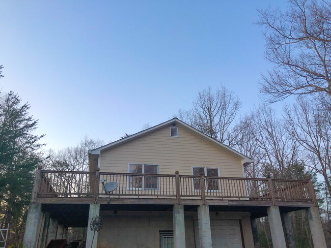 1849 Black Mountain Rd in Dahlonega, GA - Building Photo - Building Photo