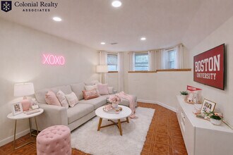 73 Thatcher St in Brookline, MA - Building Photo - Building Photo