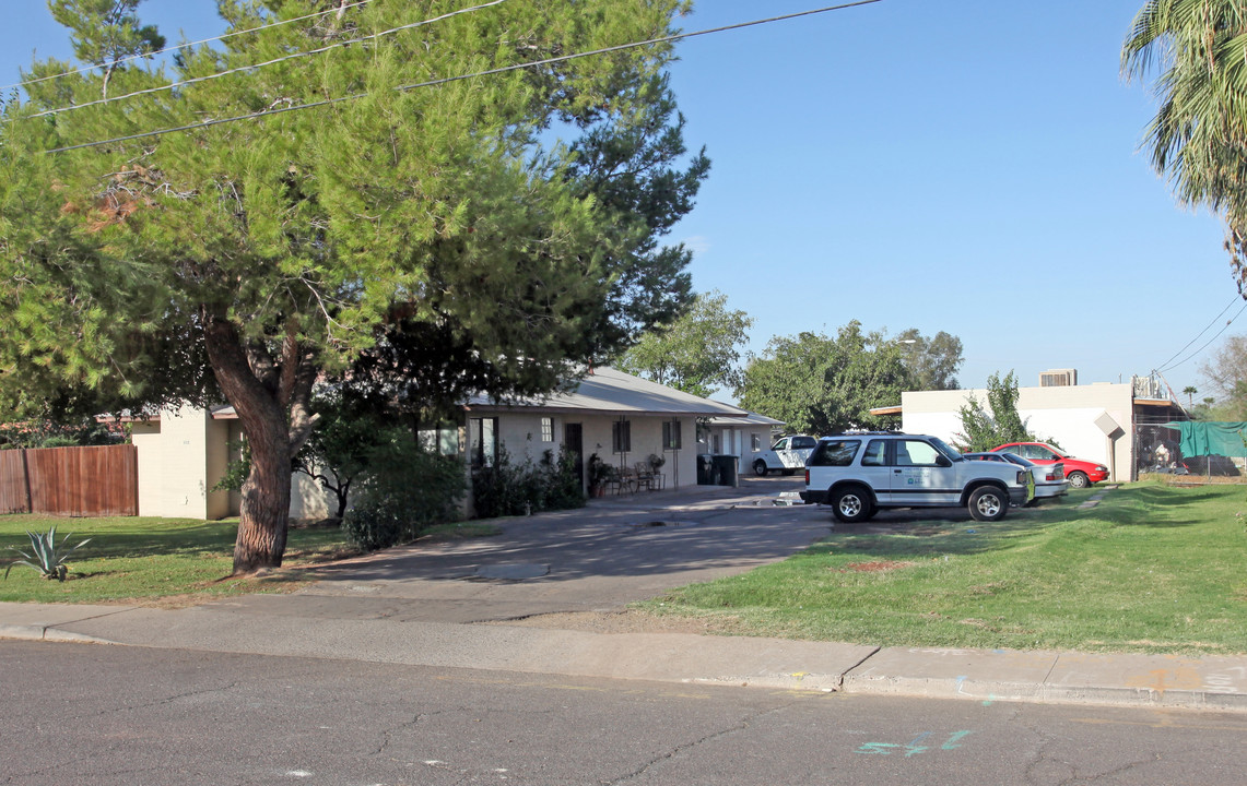 1112 N 27th St in Phoenix, AZ - Building Photo