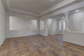 10125 James Harbin Ave in Las Vegas, NV - Building Photo - Building Photo