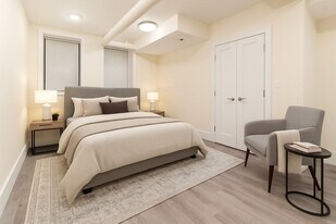 24 Peterborough St, Unit 32 in Boston, MA - Building Photo