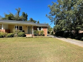 963 Brynwood Dr, Unit B in Chattanooga, TN - Building Photo - Building Photo