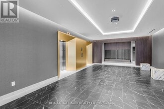 500 Dupont St in Toronto, ON - Building Photo - Building Photo