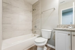 405 Heritage Dr in Crowley, TX - Building Photo