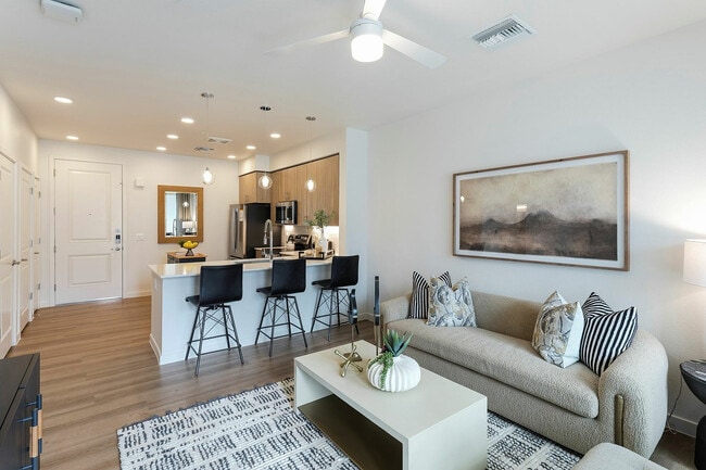 Liv+ Union Peak in Phoenix, AZ - Building Photo - Building Photo