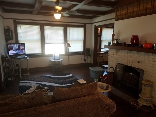 1801 E 12th St in Des Moines, IA - Foto de edificio - Building Photo