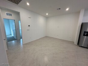 5656 Beguiling Falls St in Las Vegas, NV - Building Photo - Building Photo